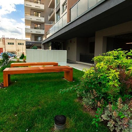 Brown Bear Apt. Boho Style Bedroom W/ City View & Free Parking Brașov Exterior foto